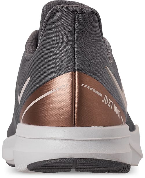 nike in season tr 8 wide