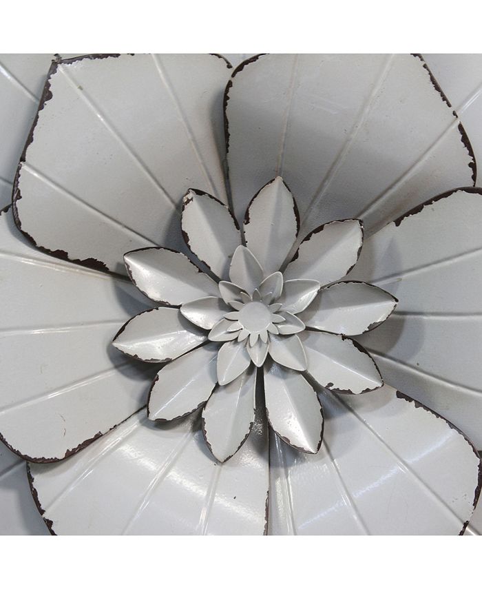 Stratton Home Décor Stratton Home Decor Grey Metal Flower Wall Decor