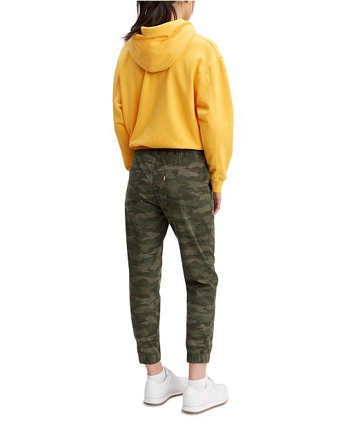 levis jogging pants
