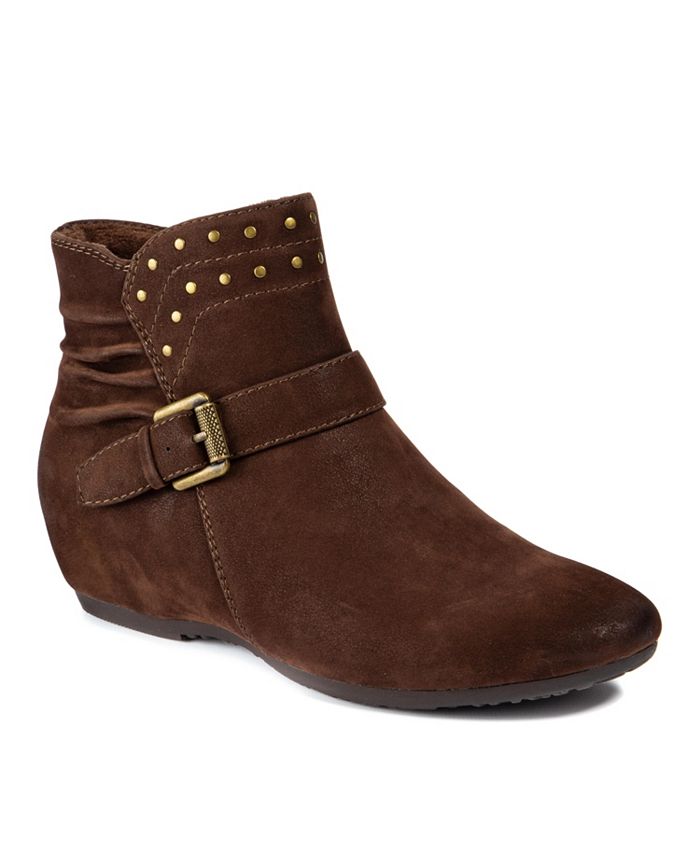 baretraps jaci wedge sneaker women's bootie