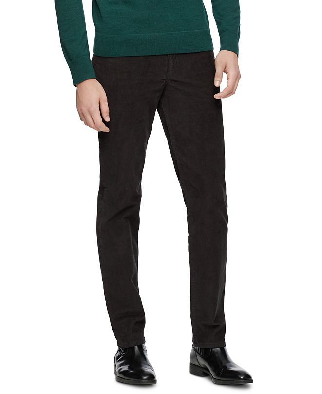 white jogger pants men's