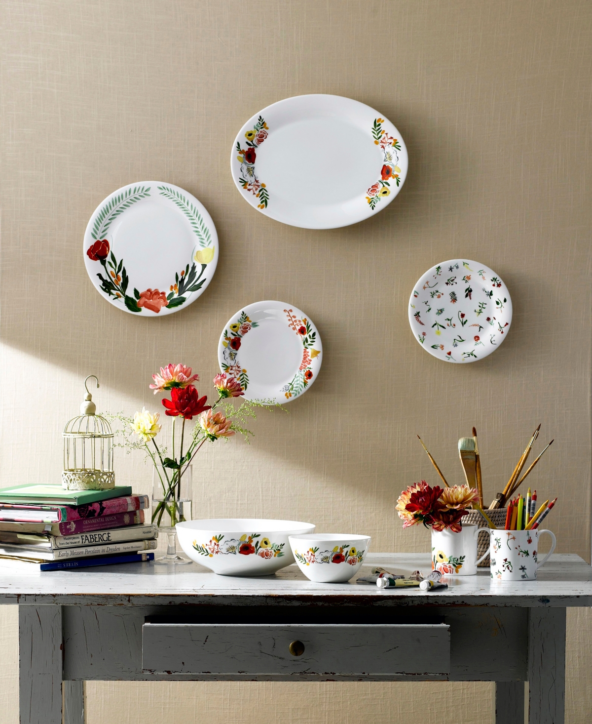 Twig New York Language of Flowers Dinner Plate