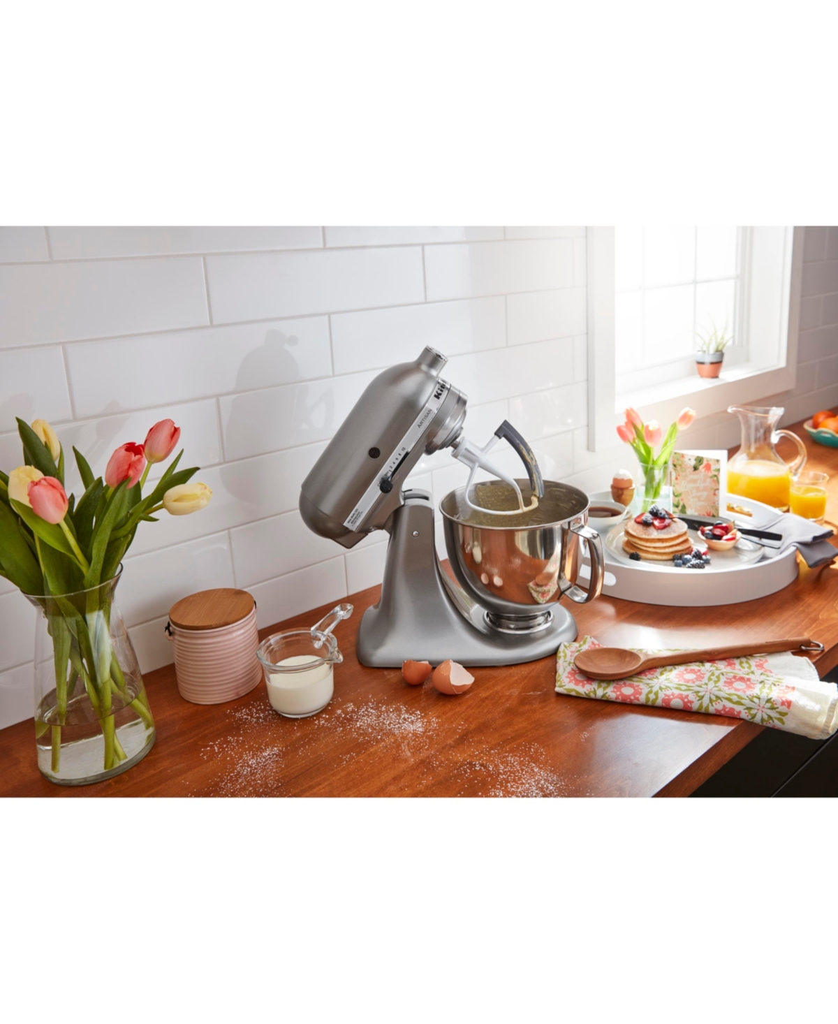 KitchenAid Artisan Series Bundle 5-Quart Tilt-Head Stand Mixer with Flex Edge Beater KSM150FE