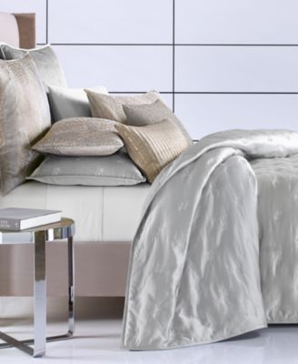macys hotel collection pillows