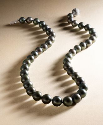 Tahitian Pearl Graduated Strand Necklace in 14k White Gold (8-10mm)
