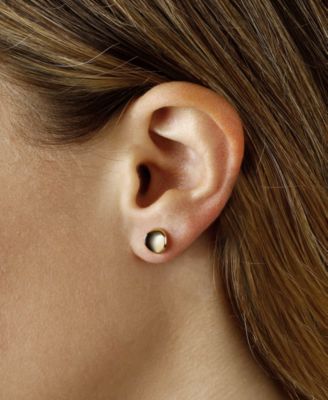 Dapped Disc Stud Earrings Set in 14k Yellow Gold (8mm)