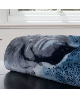 Wolf Heavy Thick Plush Mink Oversized Throw, 74" x 91"