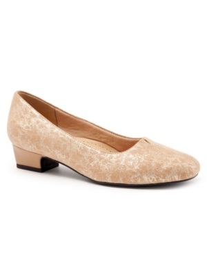 image of Trotters Doris Pump Women-s Shoes