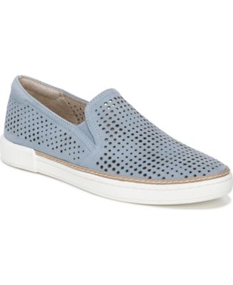 naturalizer zola slip on sneaker