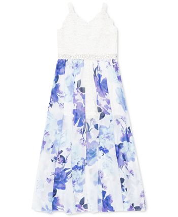 Girls walk shop through maxi dress