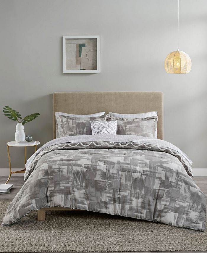 Madison Park Essentials Cleo Reversible 8Piece Queen Bedding Set