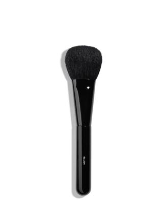 CHANEL - Blush Brush