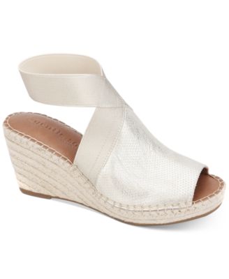 leandra slingback wedge