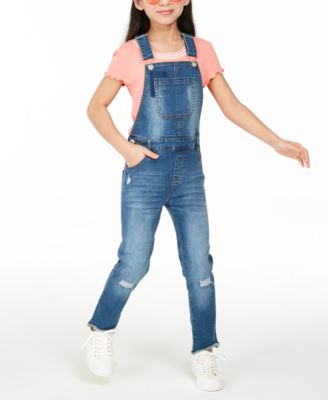girl with overalls
