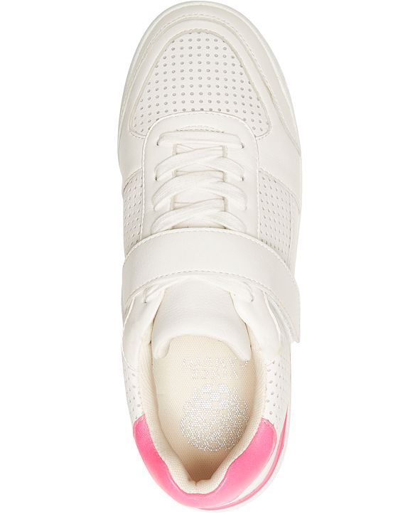 vince camuto sargita leather sneaker