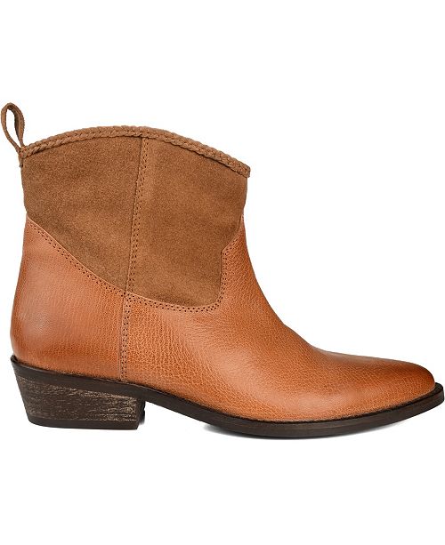 journee signature rachelle bootie