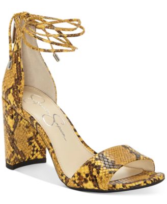 jessica simpson nikaye sandal