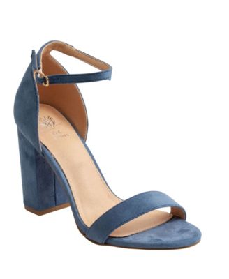 naturalizer fields platform sandal