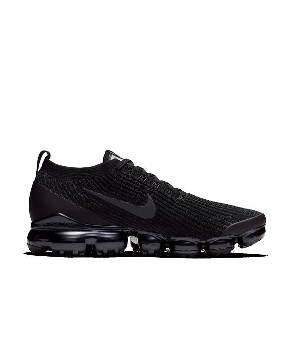 nike vapormax at finish line