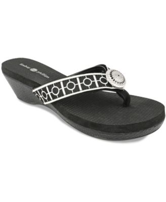 lindsay phillips flip flops