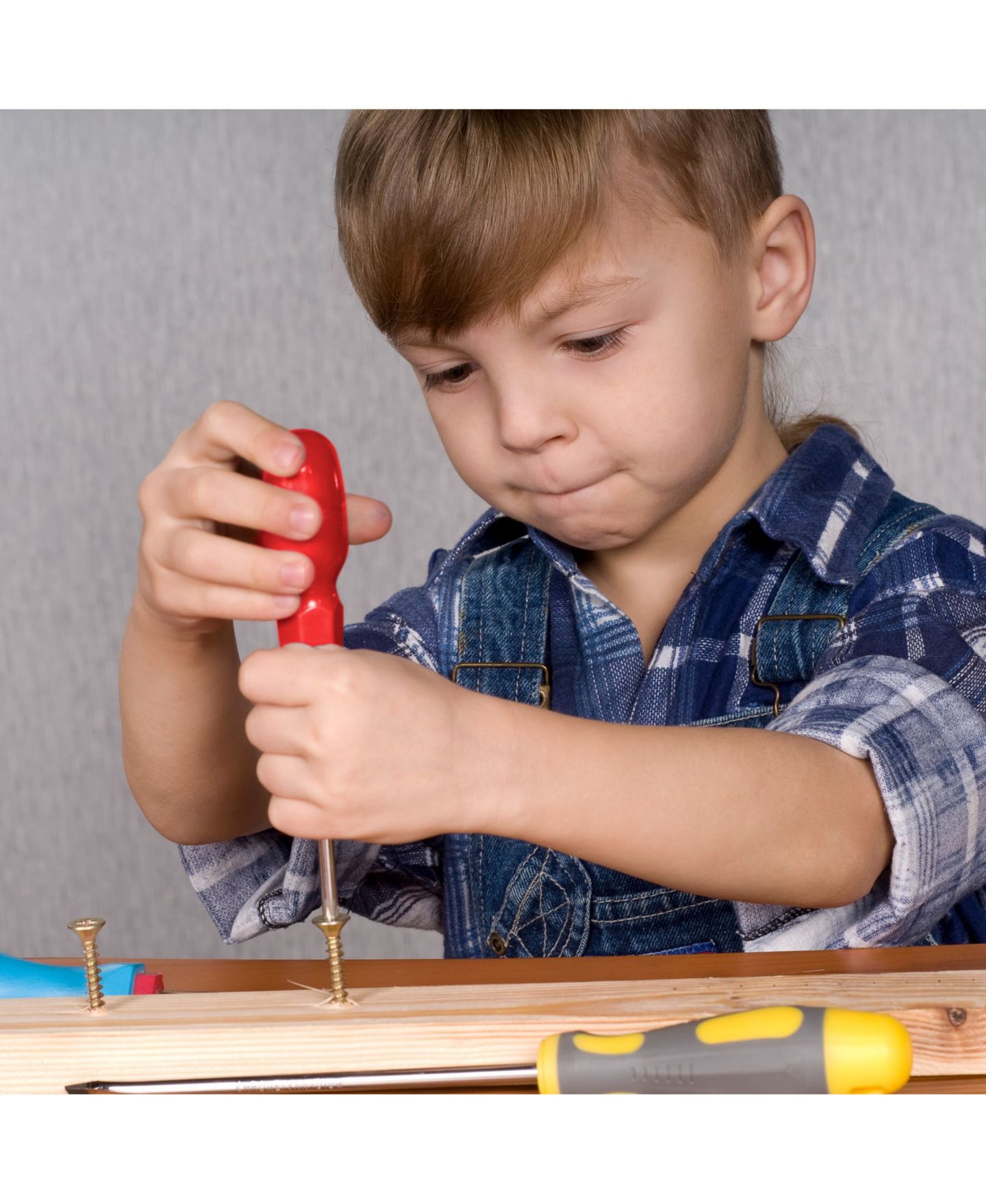 Детский конструктор Trademark Global Hey Play Screw Block Toy - Kids Wooden Manipulative With Screws And Screwdriver - Fun Fine Motor Development Activity For Boys And Girls — фото 6