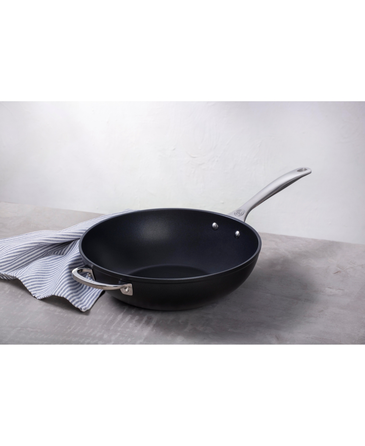 Le Creuset Hard Anodized Aluminum Nonstick 12" Stir Fry Pan In Black