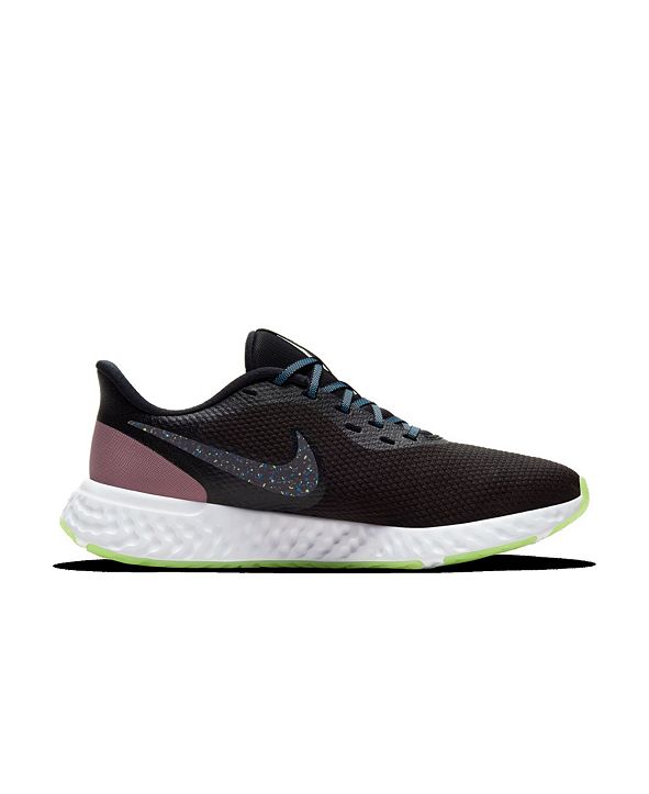 nike revolution 5 se review