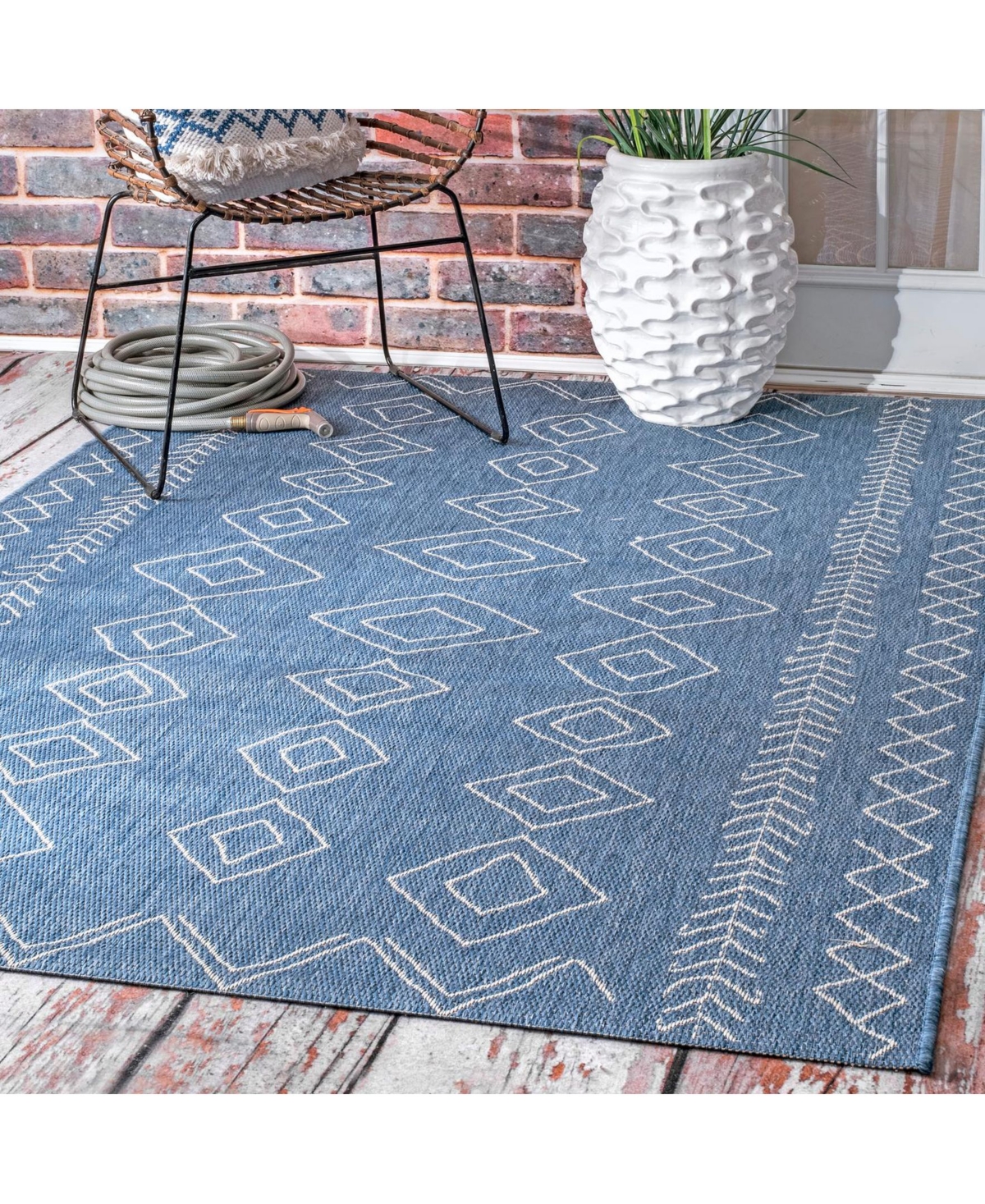 nuLoom Serna OWDN23BOutdoor Area Rug - Blue