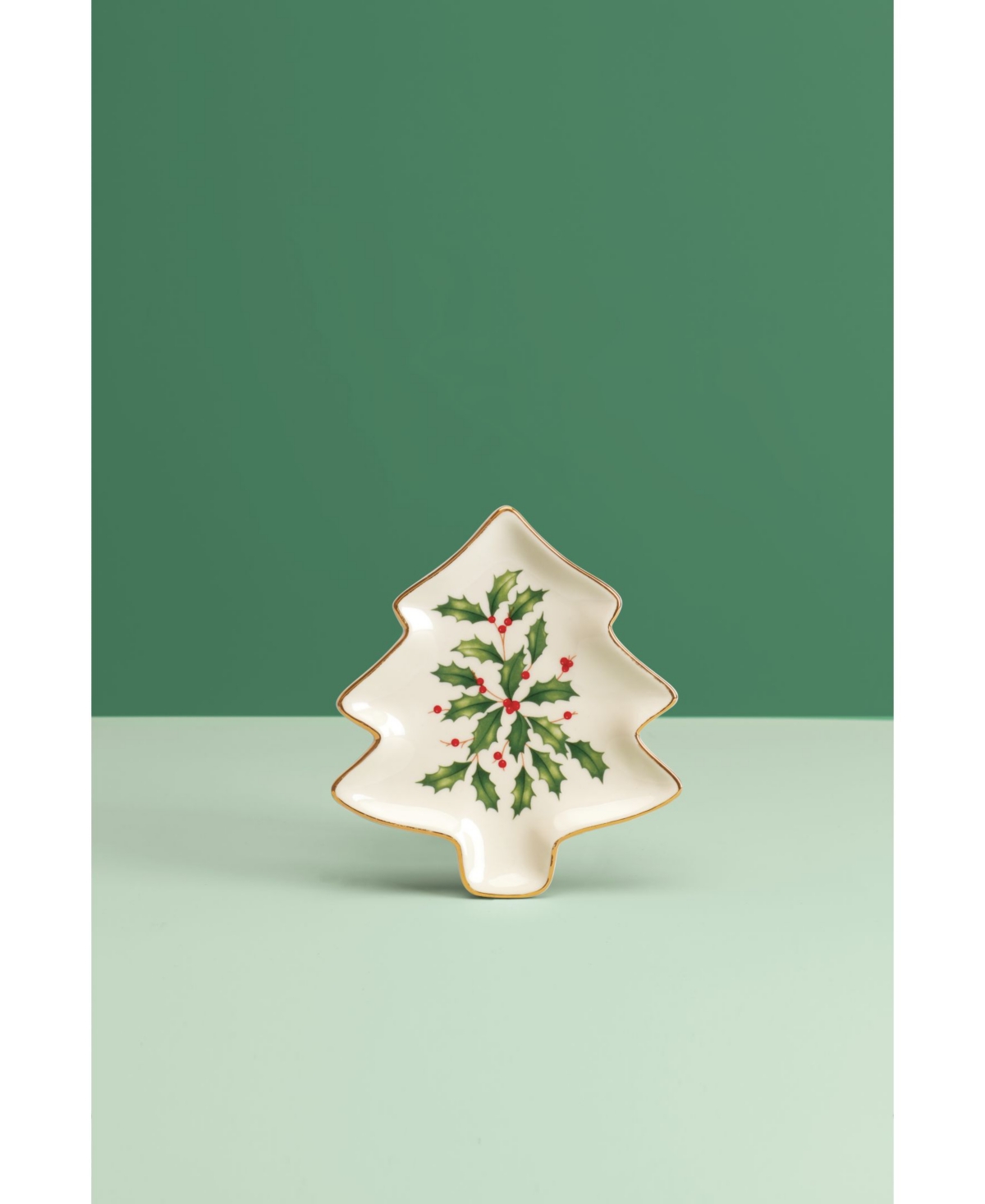 Lenox Hosting The Holidays Tree Plate In Red  Green And Ivory