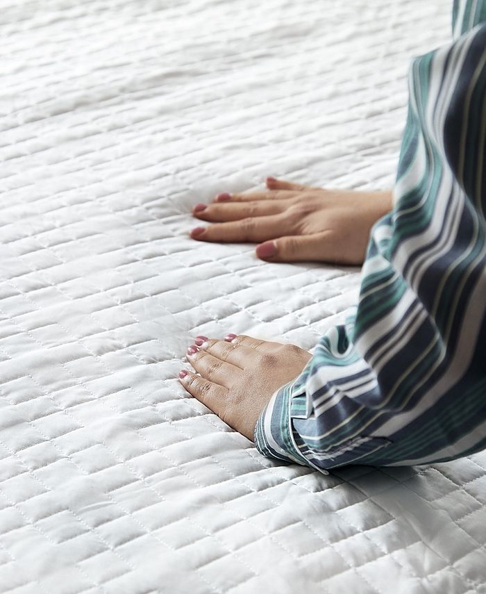 Gravity Cooling Zippered Weighted Blanket, 15lb & Reviews Blankets