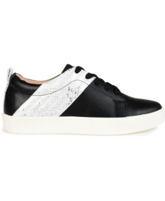 Women's Raaye Lace Up Sneakers
