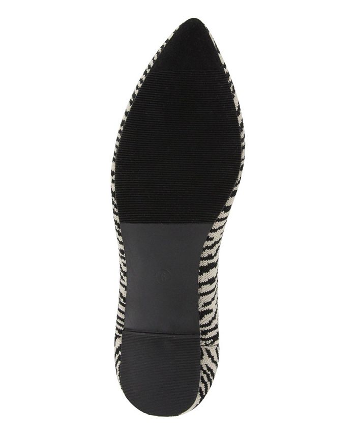 mia kerri pointed toe flyknit flat
