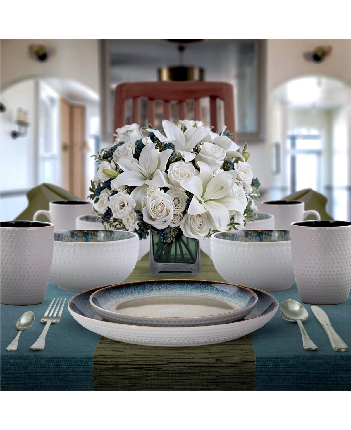 Elama Modern Dot 16 Piece Luxurious Stoneware Dinnerware Set