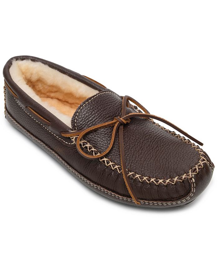 Minnetonka Men s Moosehide Leather Sheepskin Moccasin Slippers
