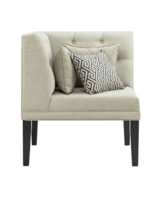 Mara Corner with Three Pillows