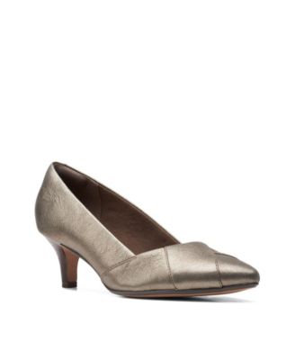 macys clarks pumps