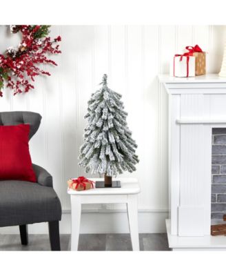 Flocked Grand Alpine Artificial Christmas Tree with 35 Clear Lights and 111 Bendable Branches On Natural Trunk