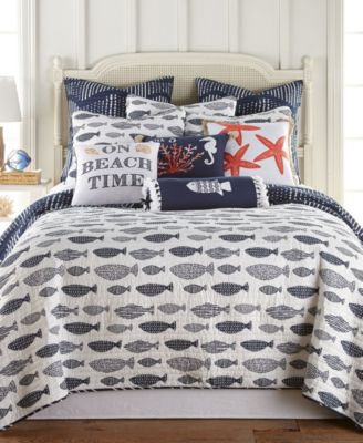 Bakio Coastal Escape Starfish Decorative Pillow, 18" x 18"