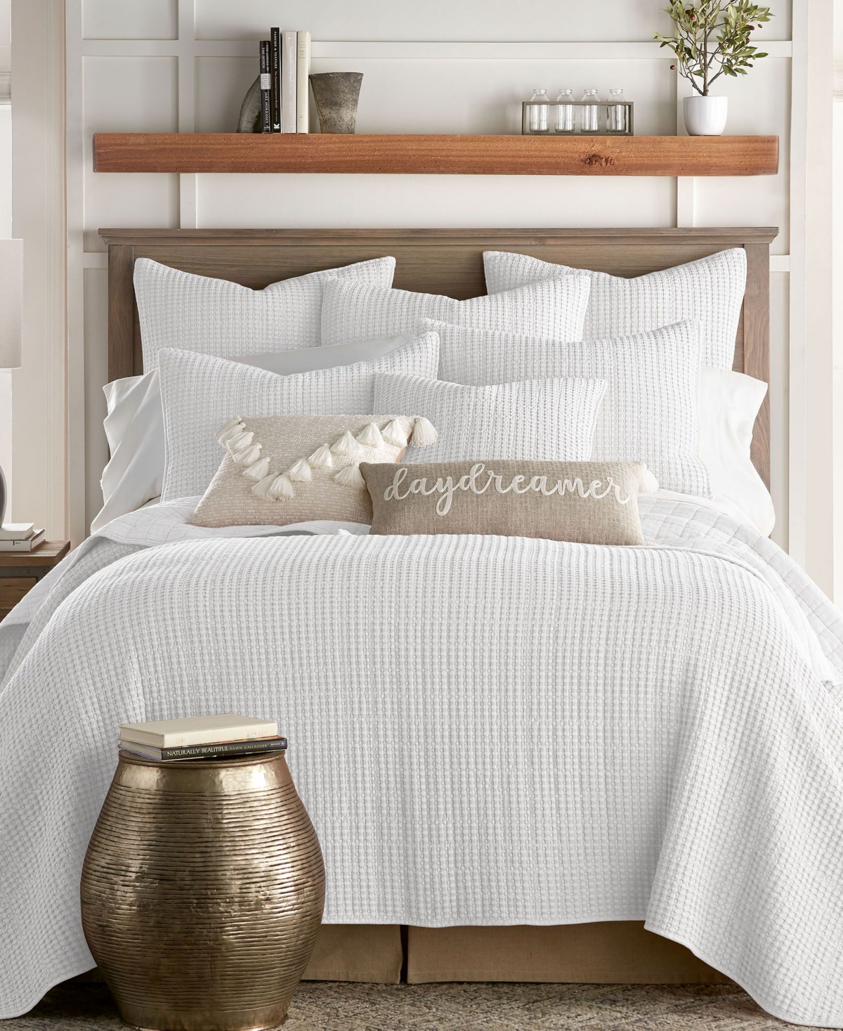 https://slimages.macysassets.com/is/image/MCY/products/8/optimized/17860545_fpx.tif?wid=1200&fmt=jpeg&qlt=100