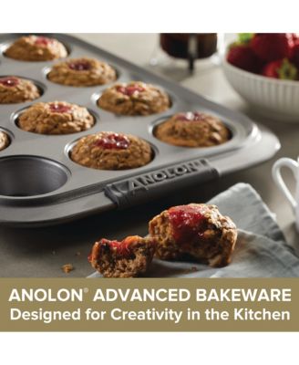Advanced Bronze 12 Cup Muffin Pan