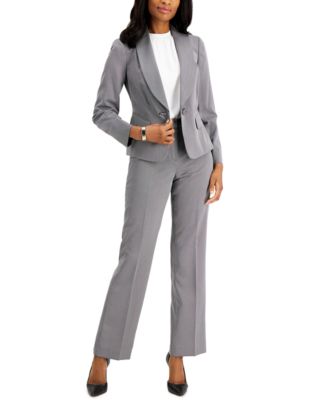 Le Suit - Shawl-Collar Pantsuit