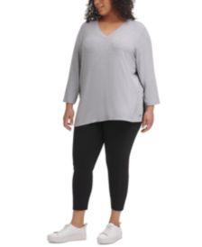 Plus Size Solid 3/4-Sleeve V-Neck Top