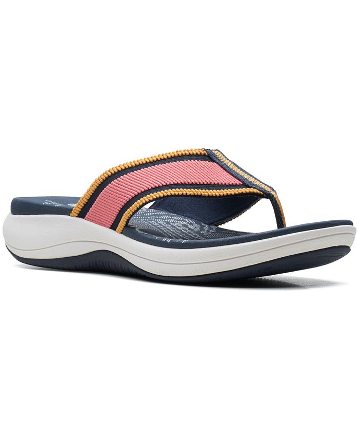 Macys clarks flip flops shop