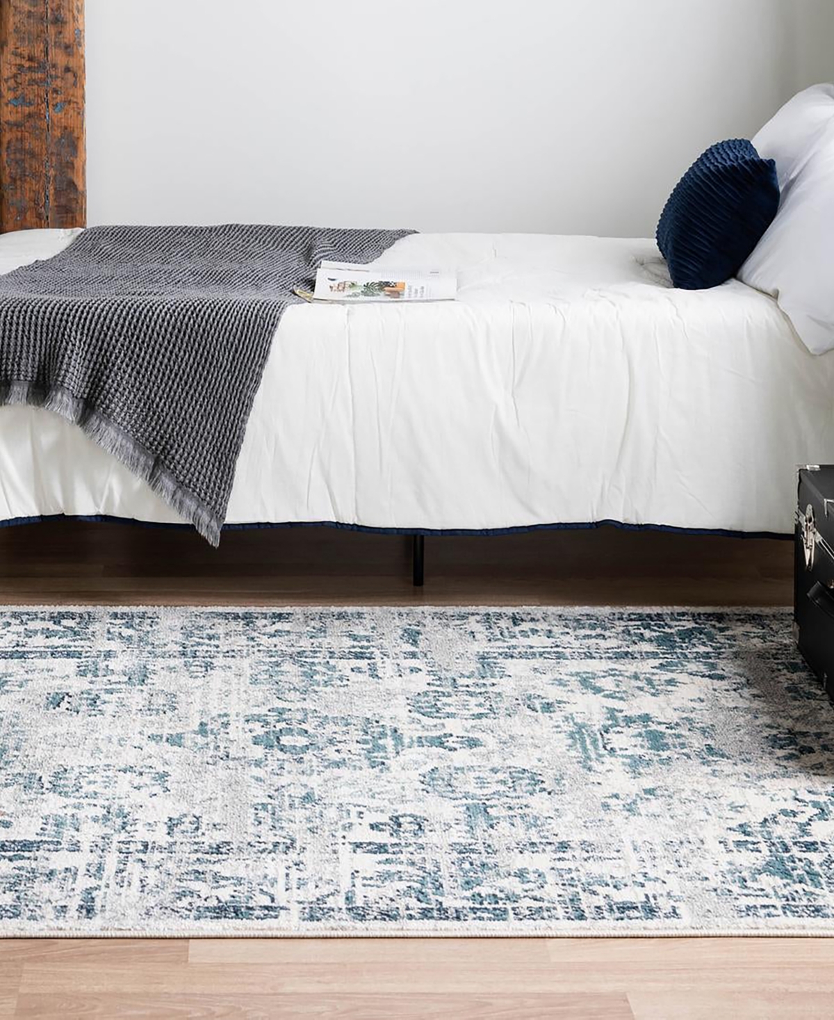 Bayshore Home Clarendon Cla-01 Area Rug