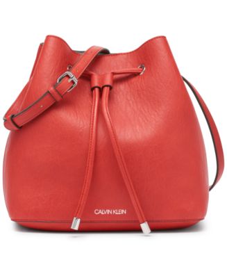 Verbonden Momentum toegang Calvin Klein Gabrianna Bucket Bag & Reviews - Handbags & Accessories -  Macy's