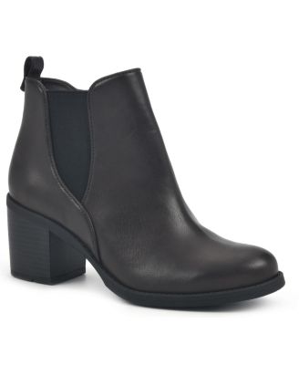 white mountain ankle boots