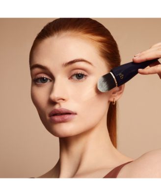 Radiant Fluid Foundation Natural SPF 25