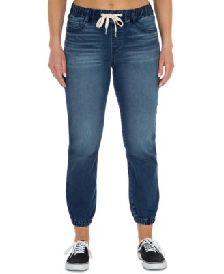 juniors pull on jeans