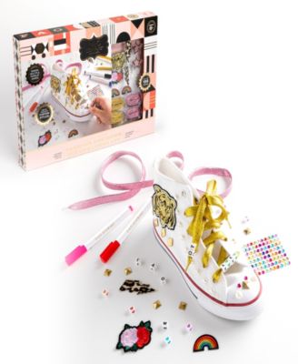 Fao Schwarz Fashion Designer Custom Shoe Decorating Sneaker Set