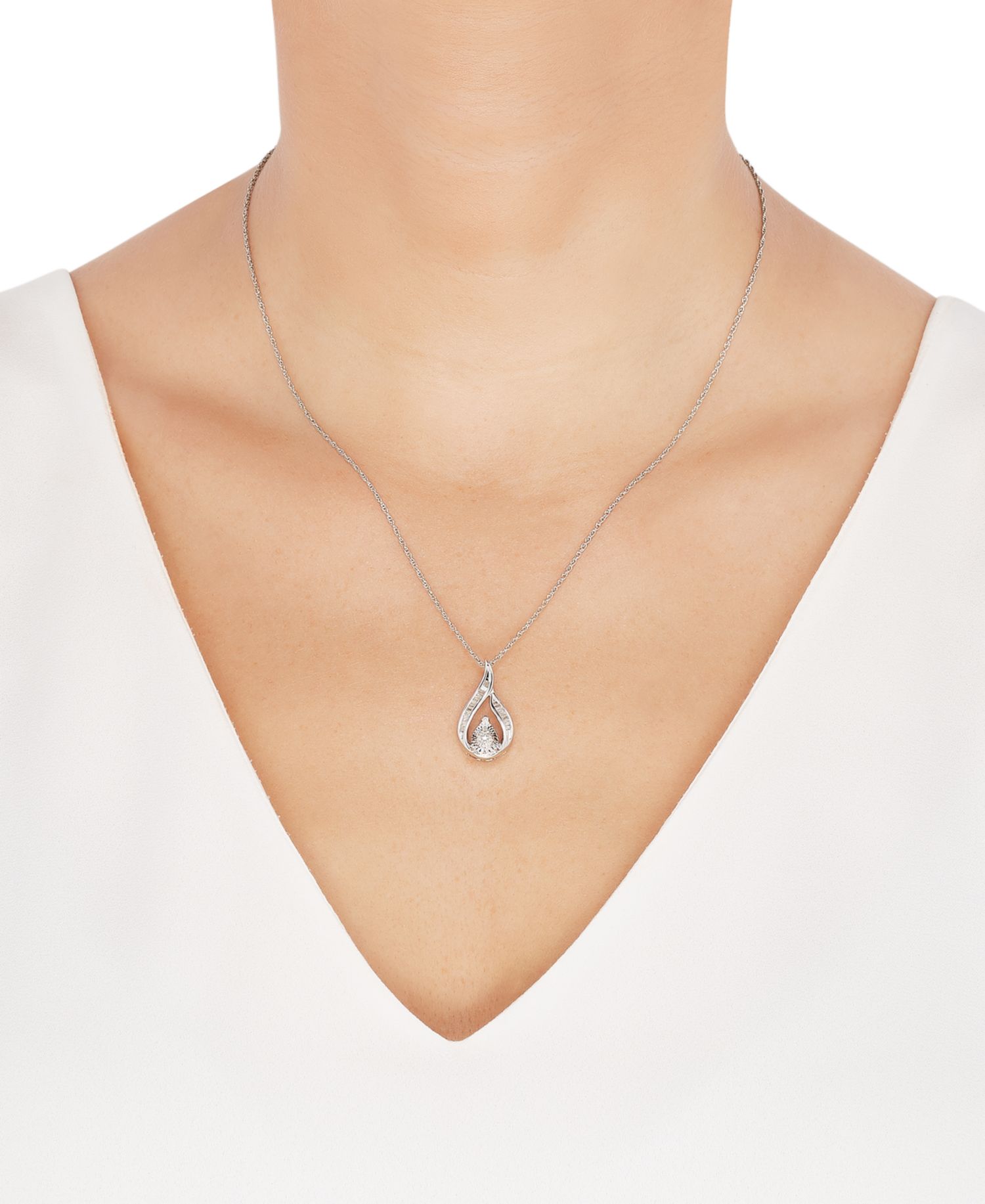 Diamond Teardrop Swirl Pendant Necklace (1/4 ct. t.w.) in Sterling Silver